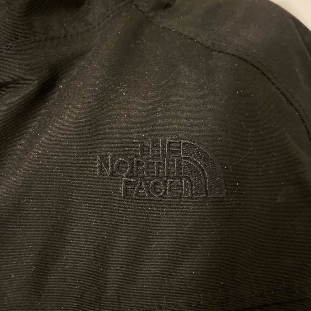 North Face winter jacket - Picture 3 of 9